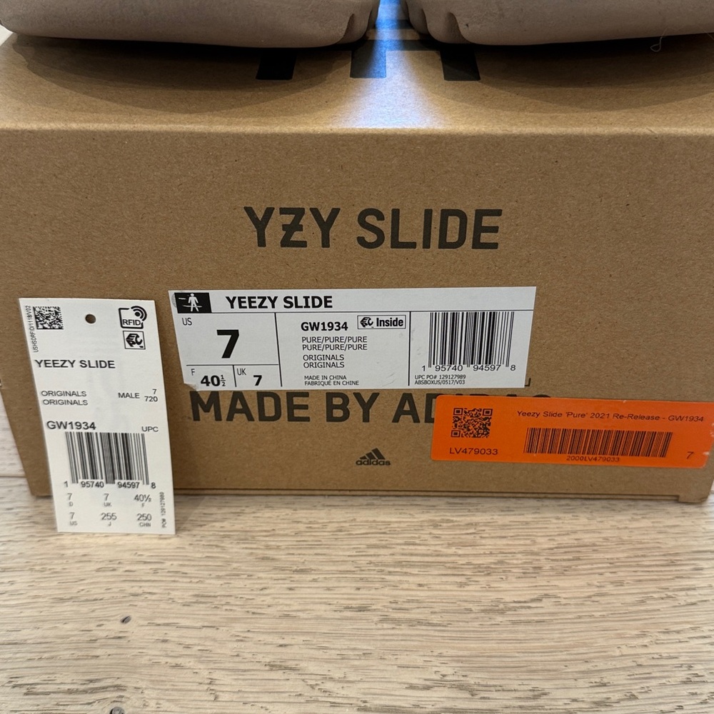 Adidas Yeezy Slide in Pure | Mens 7 Womens 8 | 2021 Re-Release - Picture 11 of 14
